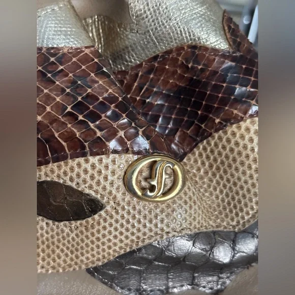 Vintage 1980’s Carlo Fiori Leather Bag - Picture 14 of 17